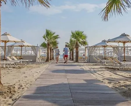 Riccione - Enjoy Your Summer -beach Village Incluso ホテル 2*