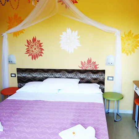 Riccione - Enjoy Your Summer - Con Parco Acquatico Incluso 2*