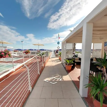 Riccione - Enjoy Your Summer -beach Village Incluso 里乔内