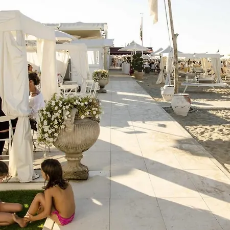 Riccione - Enjoy Your Summer -beach Village Incluso 2*